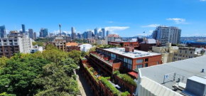 Iconic 'Gazebo' Building with Harbour Views, Sydney